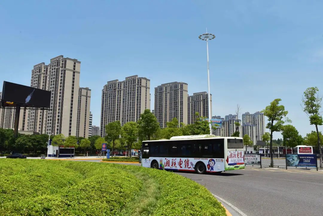 品牌煥新，夏日啟航 岳陽(yáng)登場(chǎng)，未來(lái)可期 #安全用電你我湘聯(lián)